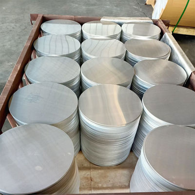 50-240mm 알루미늄 원 2-6mm 두께 1050 3003 5052 커스텀 사이즈 높은 평면성 톱니 없는 음식용